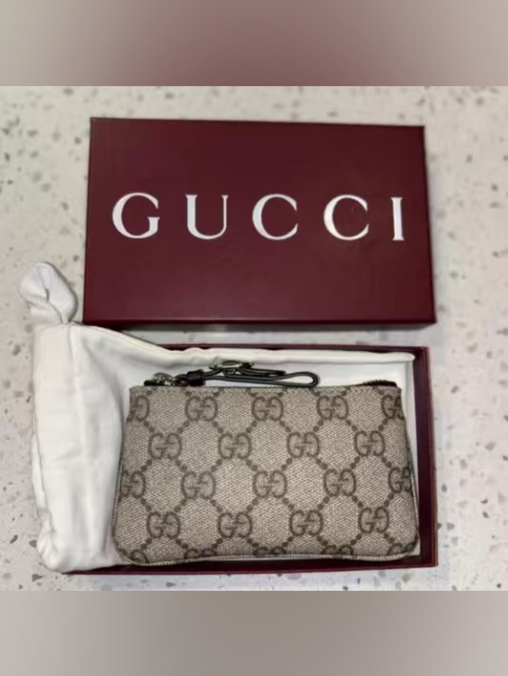 Gucci Beige GG Supreme Canvas Zip Pouch